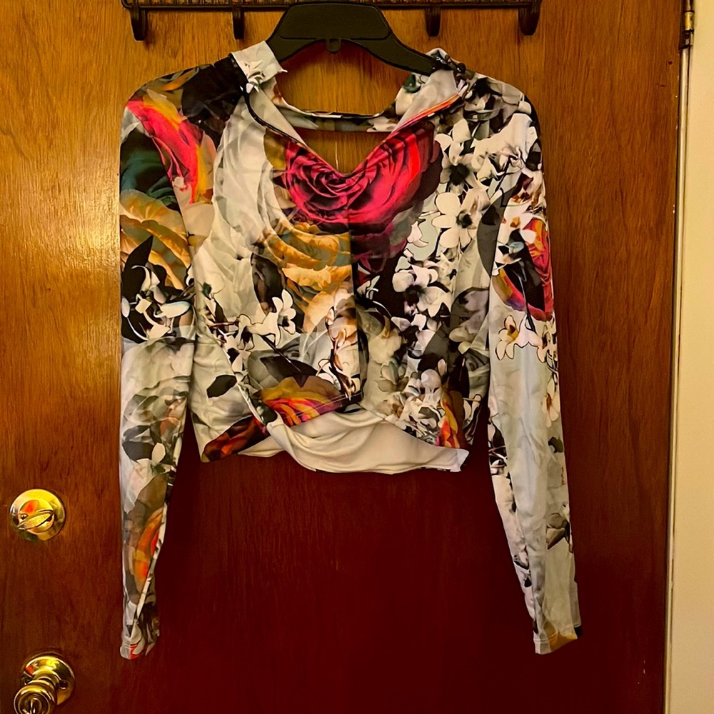 Floral Crop Top by bebe